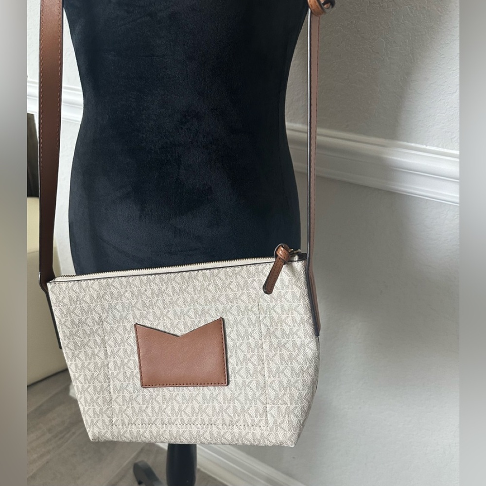 Michael Kors Crossbody bag - Picture 4 of 10